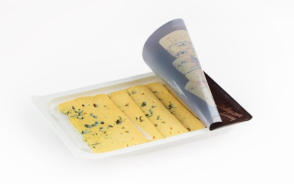 Folia górna wierzchnia nadaje się do pakowania na maszynach rolowych serów miękkich lub twardych, plasterkowanych lub w kawałku, zachowując smak, aromat i właściwości sera.